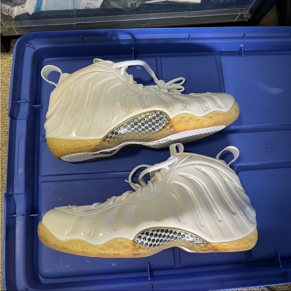 New Nike Air Foamposite One White Out 314996-100 Size 10 DEADSTOCK